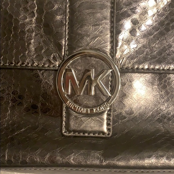 Michael Kors purse - Picture 2 of 5